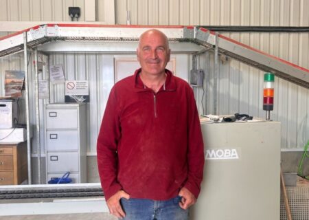 حل چالش رنگ‌دهی زرده تخم‌مرغ ارگانیک