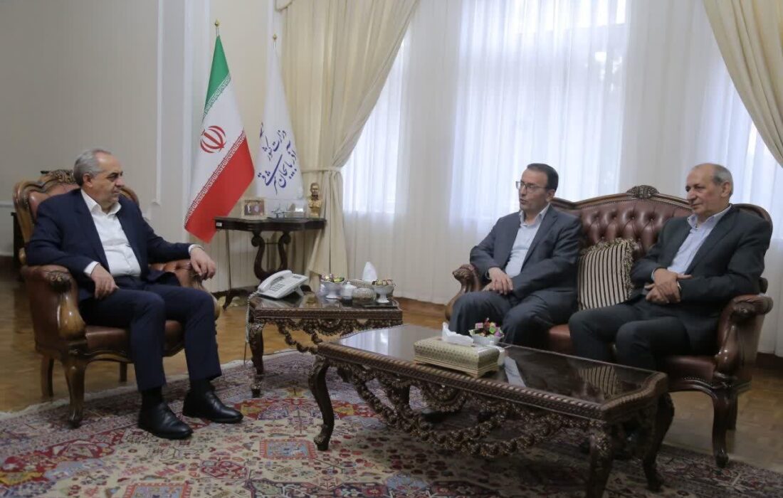 سرمست خواستار اختیارات ویژه برای واردات نهادههای دامی شد.