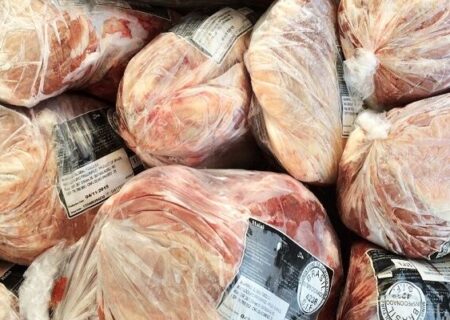 توقیف و معدوم سازی ۴ هزار کیلوگرم گوشت مرغ فاسد در قم