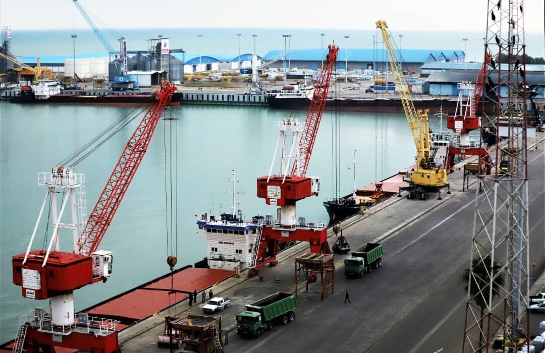 تولایی: ۷۶ هزار تن کالا از بنادر مازندران ترخیص شده است